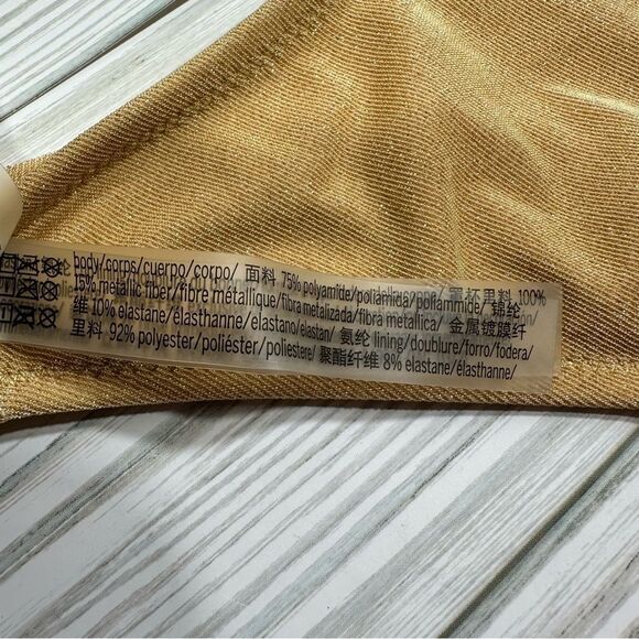 VICTORIA’S SECRET GOLD SHIMMER RUFFLE TRIM HALTER BIKINI TOP & BOTTOM‎ SET 32B/S - Picture 4 of 9
